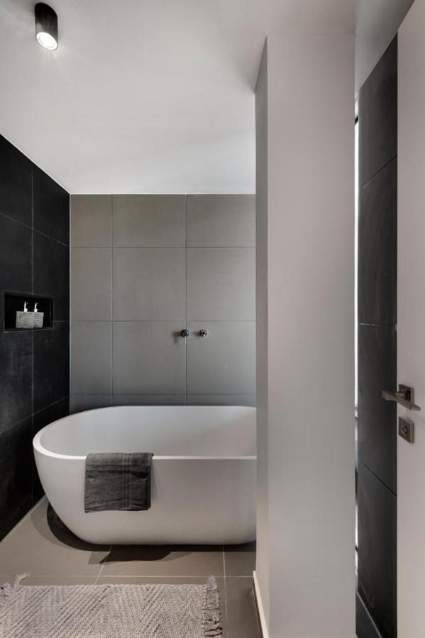 Yefet - By Beach Apartments Tlv Tel Aviv Ngoại thất bức ảnh